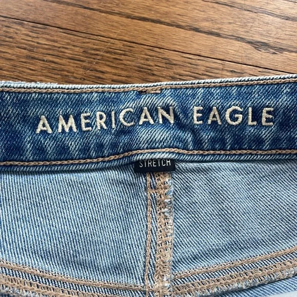 American Eagle Outfitters Mom Straight Jeans - Picture 5 of 9